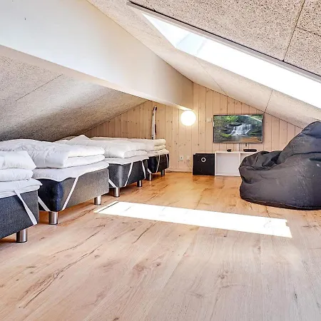 18 Person In * Fjerritslev